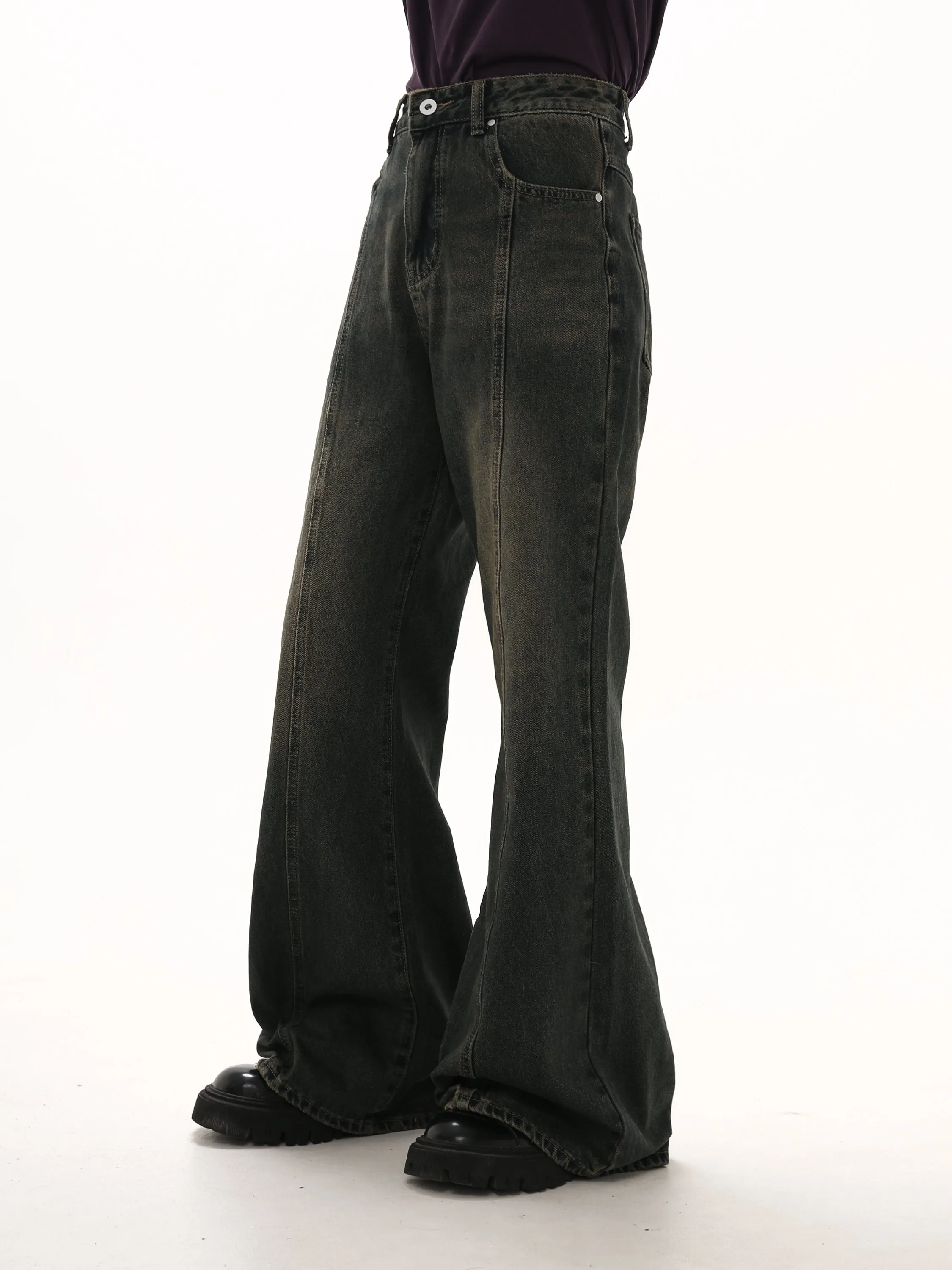 Damaged Bootcut Jeans